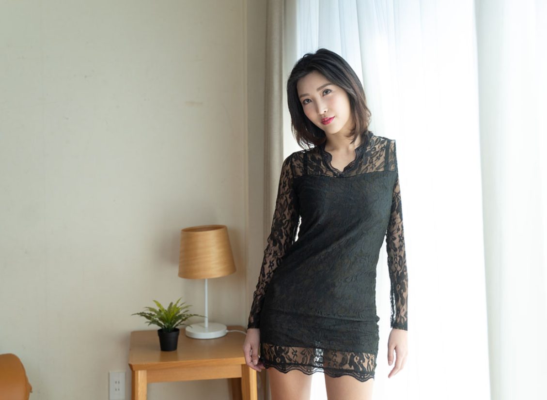 百多えみり隠語をささやく痴女を独り占め中出しセックス。