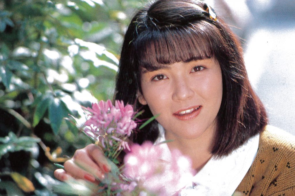 少女が初恋の彼氏に調教されるSM画像。