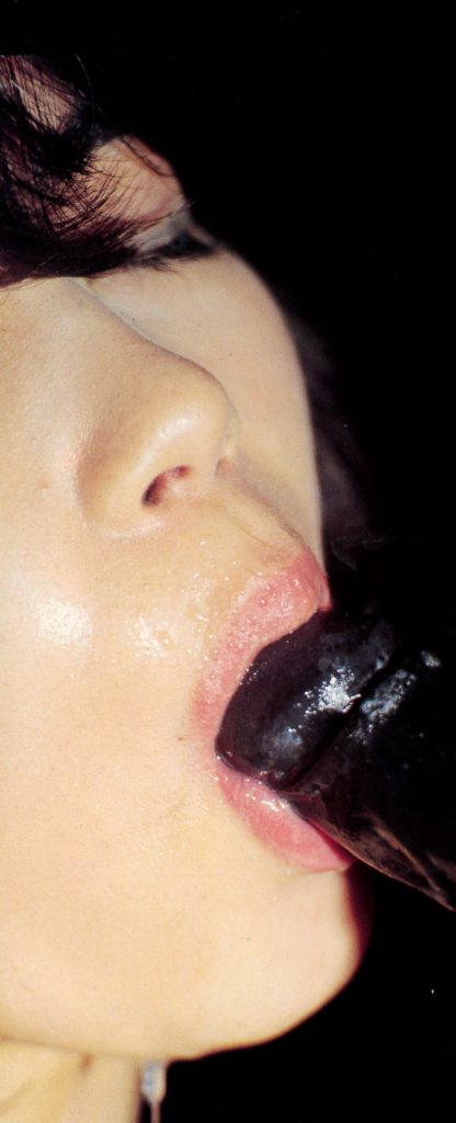 SM画像・人妻が麻縄で緊縛される！