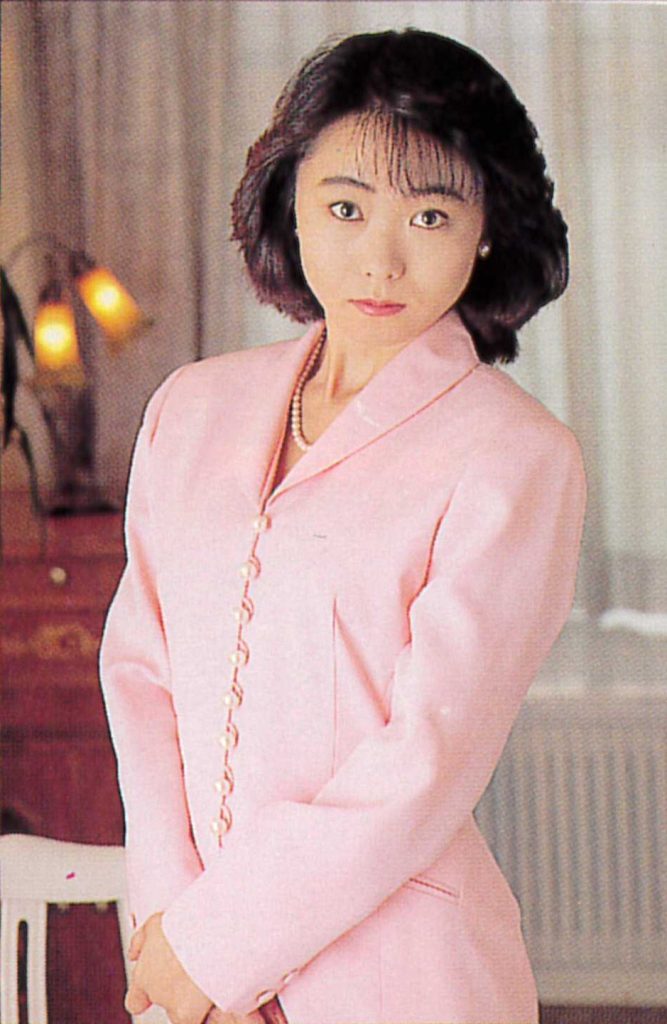 SM画像・人妻が肉襞を洗濯ばさみで責められる!