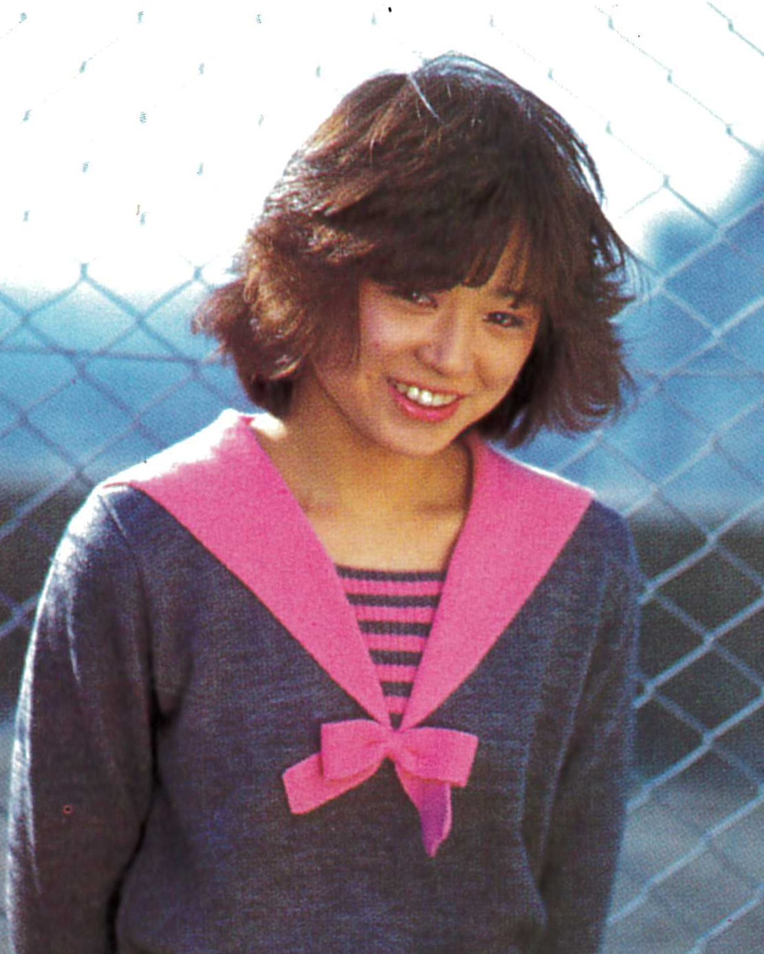 SM画像・制服で凌辱調教される少女たち！